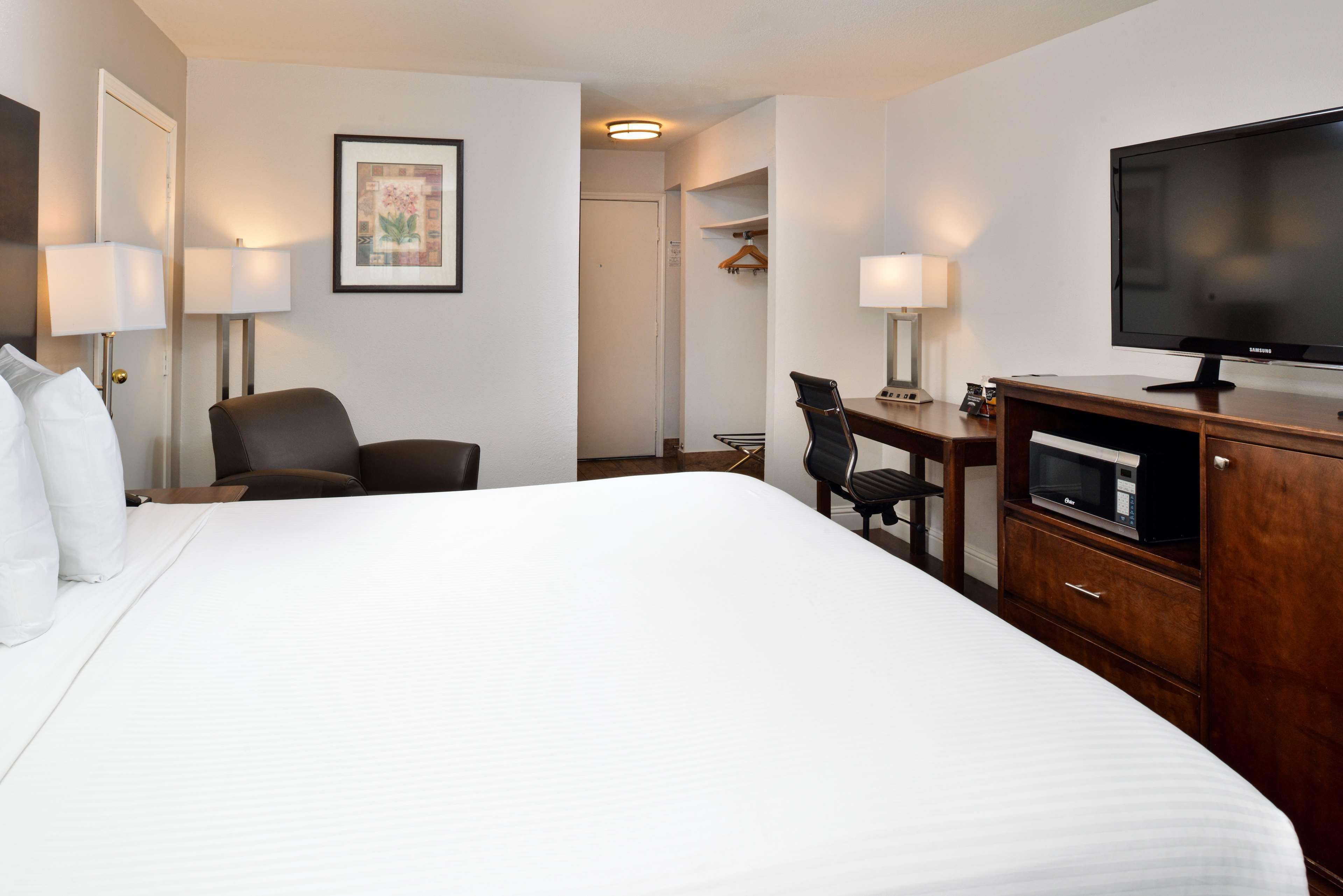 Best Western Kettleman City Inn & Suites Exterior photo