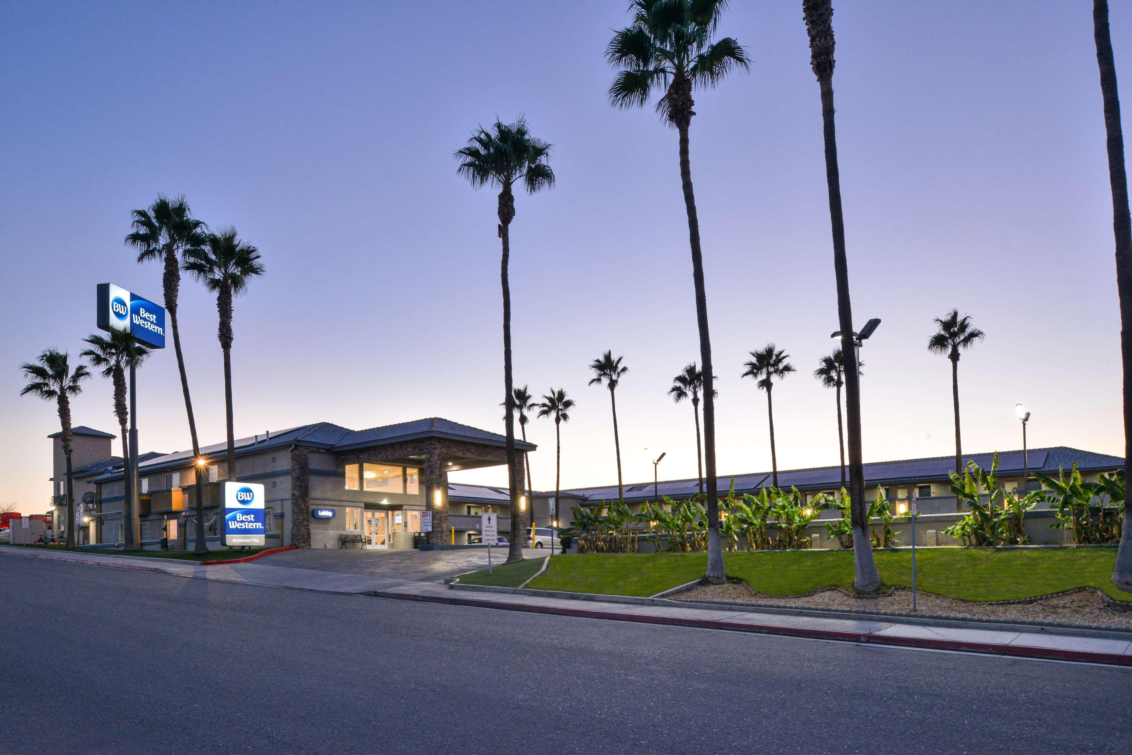 Best Western Kettleman City Inn & Suites Exterior photo